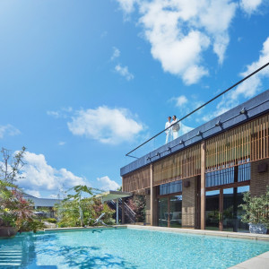 緑と空と光に包まれて自然の讃美を受ける祝宴|AMANDAN TERRACE ～アマンダンテラス～の写真(54523716)