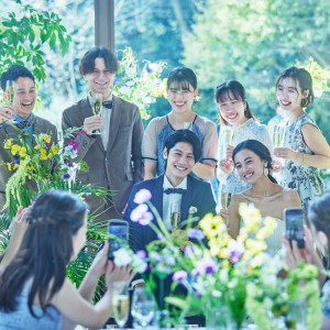 ゲストの人数に合わせてゆとりのある配置で居心地よい空間に|AMANDAN TERRACE ~アマンダンテラス~の写真(54519169)