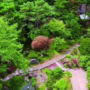 1000坪の広大な敷地面積を誇る結婚式場「エルムガーデン」の日本庭園。|エルムガーデンの写真(378916)