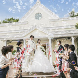 にぎやかなアフターセレモニーで祝福!
