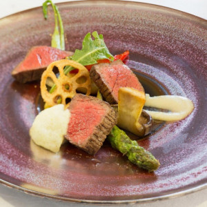 【料理重視の方必見】豪華7品試食×チャペル＆披露宴会場ツアー