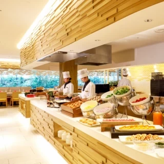 午前中来館のカップルにペアランチチケットプレゼント！
