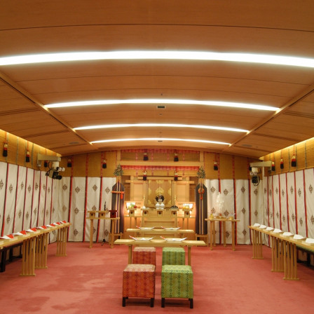 ホテル内にある神殿「鳳凰殿」。
地元で馴染み深い播磨国総社 射楯兵主神社の御祭神をお祀りする神殿です。|ホテル日航姫路の写真(241396)