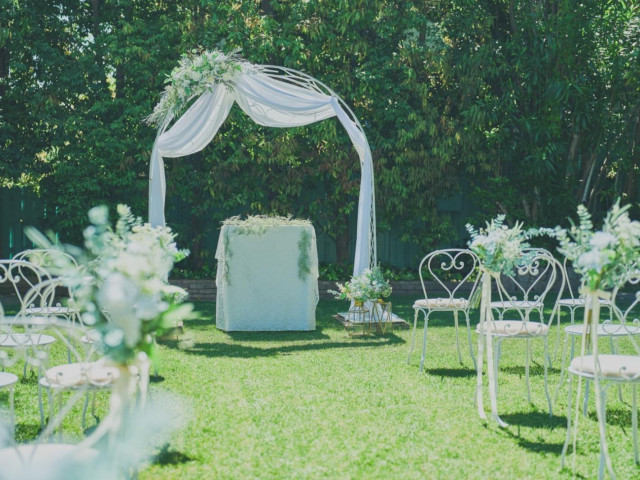 ご見学時は最寄駅からタクシーをご利用ください