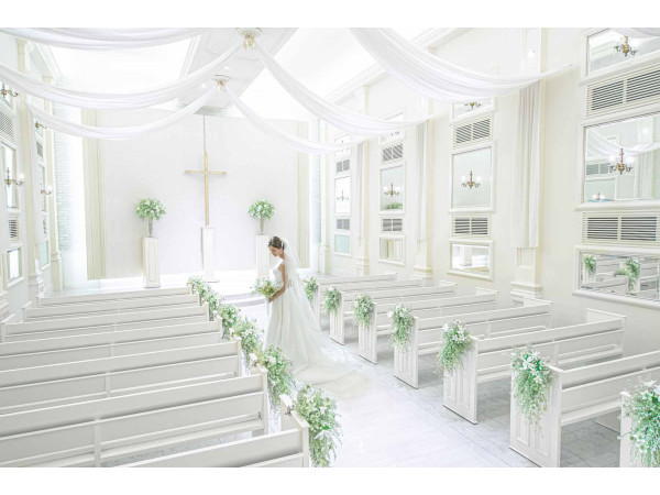 【汚れなく清らかな心を表現】幼い頃の憧れをカタチにした純白のチャペル