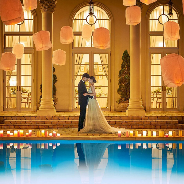 9日まで限定値下げ！dress 9〜11号約M・Lサイズ(ウエディング結婚発表会 文化財をおふたりの色に。ゲストを惹きこむセンスフルウエディング