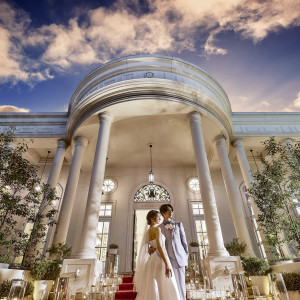 ロマンティックなナイトウェディングでここでしか残せない1枚を|アーククラブ迎賓館（郡山）/テイクアンドギヴ・ニーズウェディングの写真(54724331)