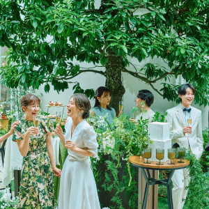 ガーデンでの会食も大人気！|アーククラブ迎賓館（郡山）/テイクアンドギヴ・ニーズウェディングの写真(50857230)
