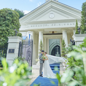 純白のバージンロードで幸せをかみしめて。|アーカンジェル迎賓館(仙台)/テイクアンドギヴ・ニーズウェディングの写真(54738507)