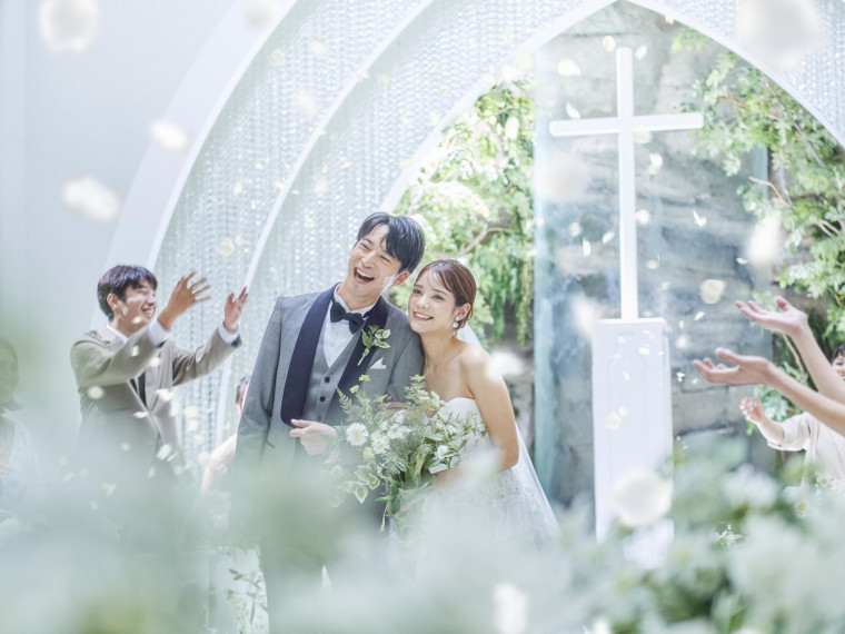 貸切だから、会場スタッフ全員がおふたりの一日をお手伝い