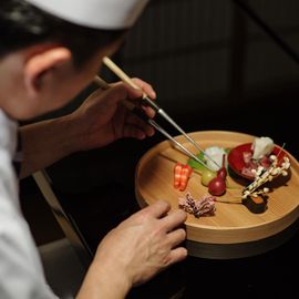 【御花1番人気】博多和牛など豪華4品試食&全館見学ツアー