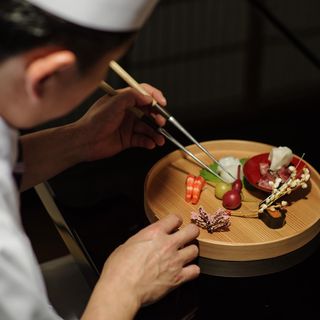 【御花1番人気】博多和牛など豪華4品試食＆全館見学ツアー