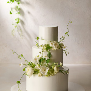 大切な思い出をウェディングケーキで表現したり、オリジナルメニューやアレンジもシェフが対応。|THE SODOH HIGASHIYAMA KYOTO(ザ ソウドウ 東山 京都)の写真(54899160)