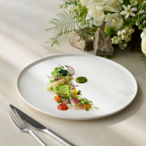 香りや食感、盛り付け、季節感など五感で楽しめ、専属のシェフが細部までこだわりぬく料理|THE SODOH HIGASHIYAMA KYOTO(ザ ソウドウ 東山 京都)の写真(54899159)