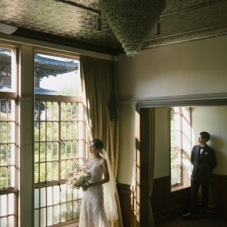 本宅では歴史と趣を感じるお写真も。