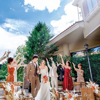 自然光に満ちた空間で叶う、祝福のセレモニー