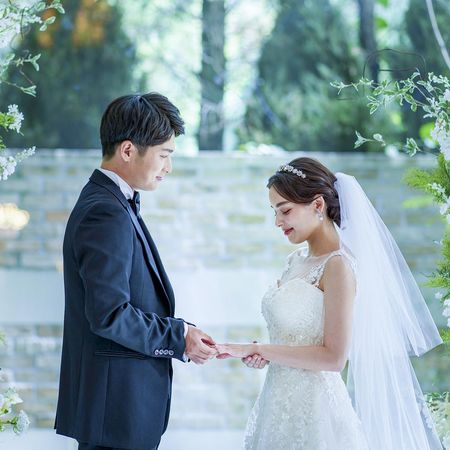 どのゲスト席からも新郎新婦の美しい姿が見える