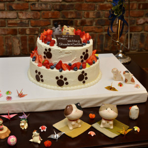 お二人の大好きなねこちゃんをイメージして作ったオリジナルウェディングケーキ|冠稲荷神社 宮の森迎賓館 ティアラグリーンパレスの写真(22045401)