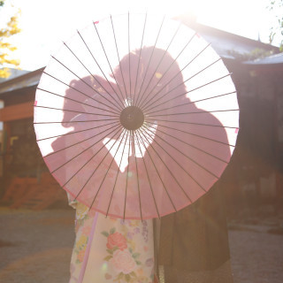 番傘の影には新郎新婦様が♡