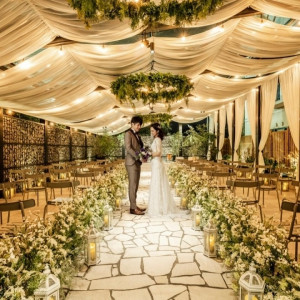 〈2組限定*25大特典〉イルミ＆新チャペル公開×豪華9品試食