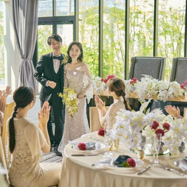 新作ドレスコレクション発表