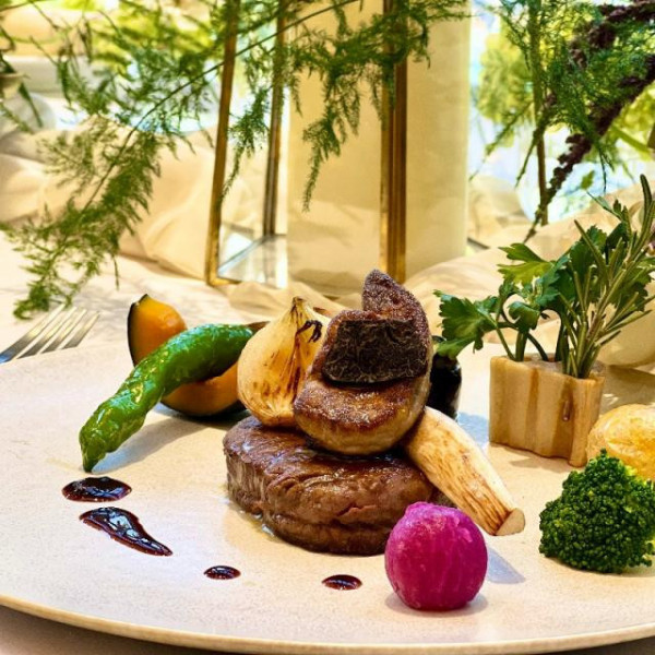 フェアでは豪華試食9品コースを無料