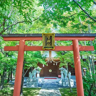 福山市結婚式場唯一の独立型神殿で本格的な写真も残せる