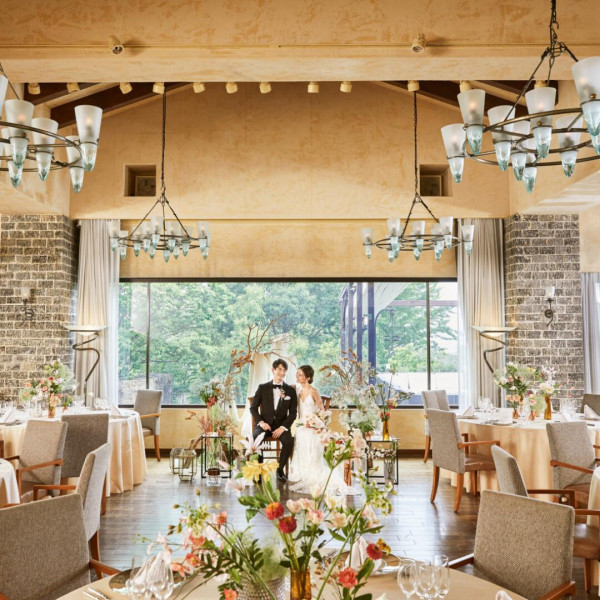 花を豊富に選べる時期だからこそ装花にこだわれる時期