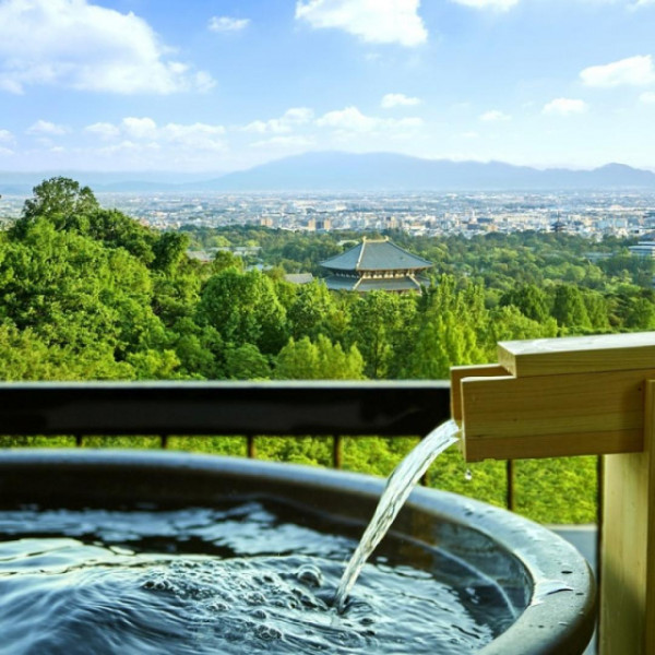 <ANDOHOTEL>名物の貸切露天風呂で日常の喧騒をわすれられる時間を