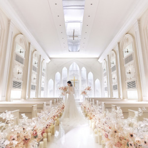 花嫁の純真無垢なイメージを表現したホワイトハウスに併設されたチャペル|アーカンジェル迎賓館(宇都宮)の写真(28656235)