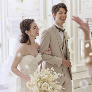 クリスタル輝く純白のチャペルは女の子の憧れ|アーカンジェル迎賓館（宇都宮）/テイクアンドギヴ・ニーズウェディングの写真(56432299)