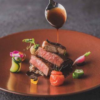 【木曜限定SP】プール付き貸切邸宅×模擬挙式×絶品フレンチ試食