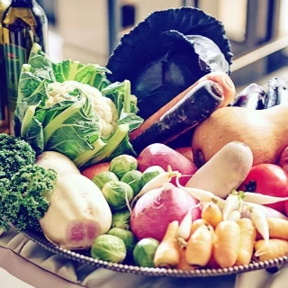 香り高い食材を集め、日本人のためのフレンチを追求しています。