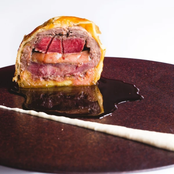 【特典3】ゲストへのおもてなしお料理もしっかり試食をして決められます。