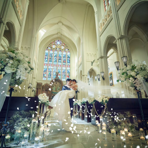 天井の高い大聖堂で憧れの王道結婚式を|APIO GRANDSTAGE（アピオ グランドステージ）の写真(48511030)