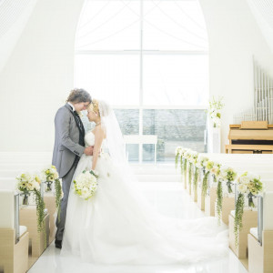【夢実現】全員に結婚式《挙式料＆お2人の衣裳》プレゼント！