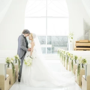 【夢実現】全員に結婚式《挙式料＆お2人の衣裳》プレゼント！