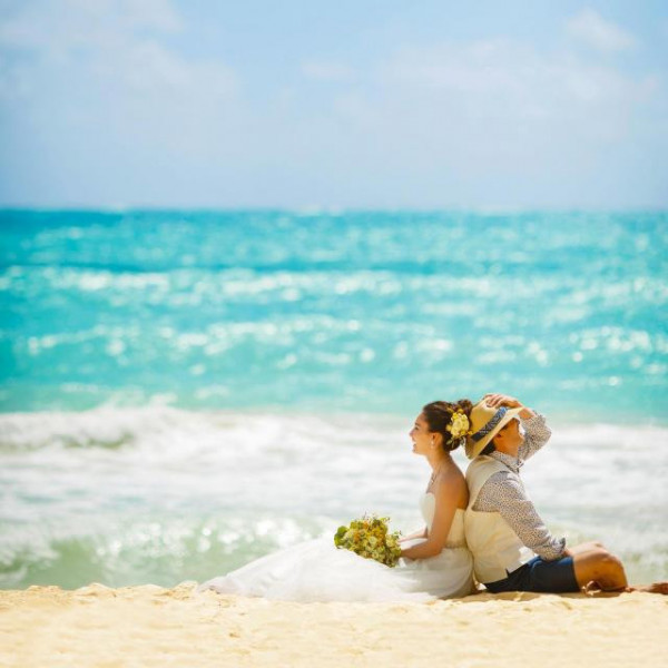 ハワイ挙式プランについては公式HPへ♪