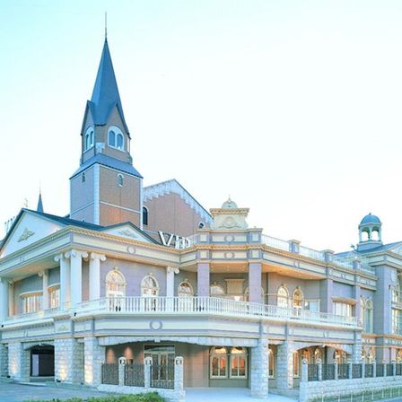 信濃川沿いにたたずむ伝統の宮殿|ハミングプラザVIP新潟の写真(353916)