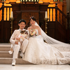 当館では、お二人の大切なペットと一緒に撮影が可能です。犬だけでなく、過去にはインコ・鷹・ウサギなど…ぜひ、ご相談ください。|コルティーレ茅ヶ崎の写真(56049003)