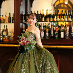 アンティーク調の館内にピッタリなカラードレスも豊富に揃えております♪館内の様々な撮影スポットにて、素敵なお写真を残していただけます✧|コルティーレ茅ヶ崎の写真(55259511)