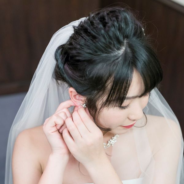 お支度中の様子は、ブライズルームにいる新郎新婦だけしか見られない貴重な瞬間。
そんなお支度中の様子も写真残すと素敵な思い出になりそうです!|コルティーレ茅ヶ崎の写真(3995748)