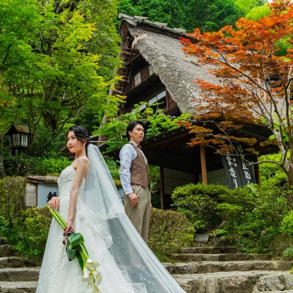 うかい鳥山シンボルの合掌造りで特別なお写真を撮影いただけます
