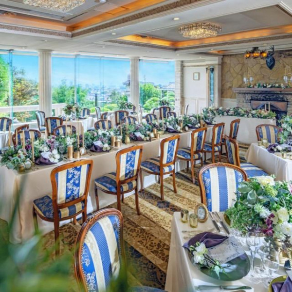 TERAKOYAの豪華特製コースとガーデン付一軒家で贅沢な貸切ウエディング