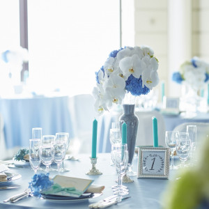 白、ブルーを基調としたコーディネートは
初夏～夏にぴったり|オークラアクトシティホテル浜松の写真(1023990)