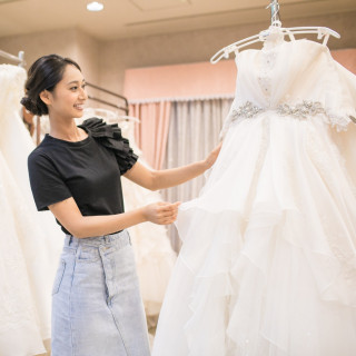 憧れドレスを安心予算で!ドレス定額チケットプレゼント