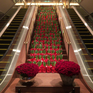 エントランスには、フロントへ続く大階段。
ラグジュアリーを感じます。|金沢東急ホテルの写真(1372846)