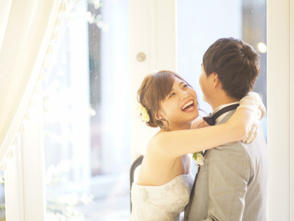 “しなくてもいい”時代に、
あえて選ぶという価値
ふたりらしく自由な結婚式を