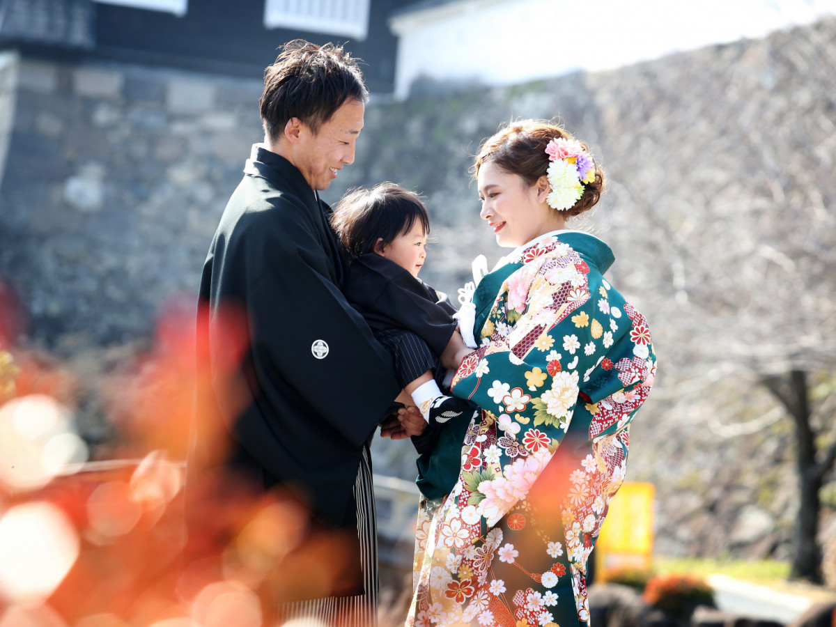  “しなくてもいい”時代に、
あえて選ぶという価値
ふたりらしく自由な結婚式を