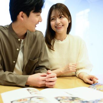 【ブライダルサロン】個室または半個室での打合せが可能。ノンカフェインドリンクもご用意。